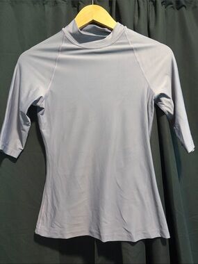 Lululemon  Light Lavender Women’s Rash Guard Top